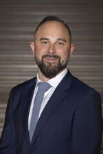 Portrait of Dr. Luke Rodda