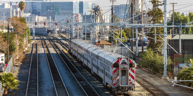 West Hedding Street, San Jose, Caltrain tracks