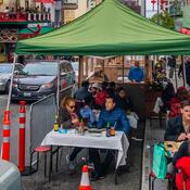 Outdoor dining in Chinatown