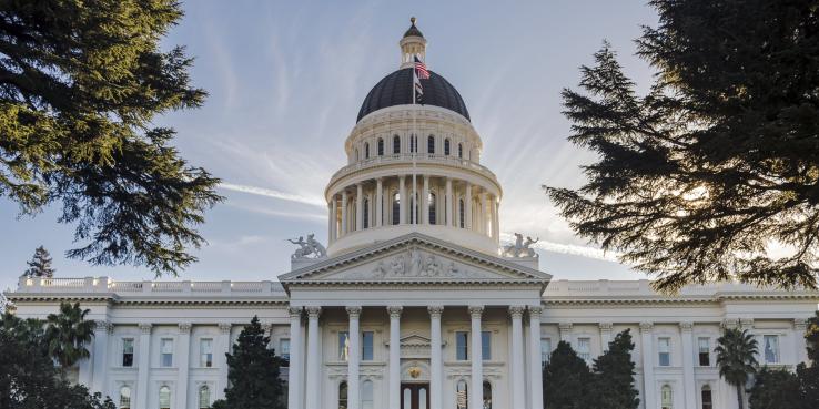 photo of the California State Capitol building