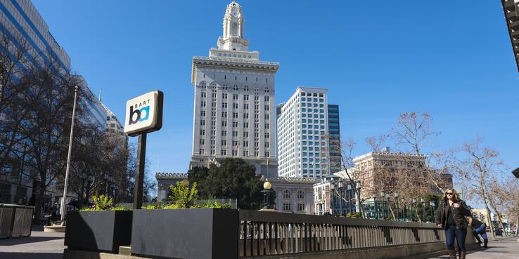 12th Street BART - Oakland City Hall