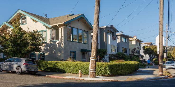 Lakeshore Avenue, Oakland