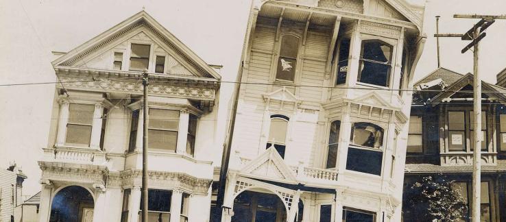 historic photo of houses damaged in the 1906 San Francisco Earthquake