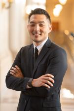 Edward Young Lee headshot