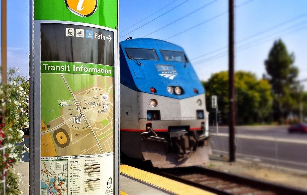 Capitol corridor rail image