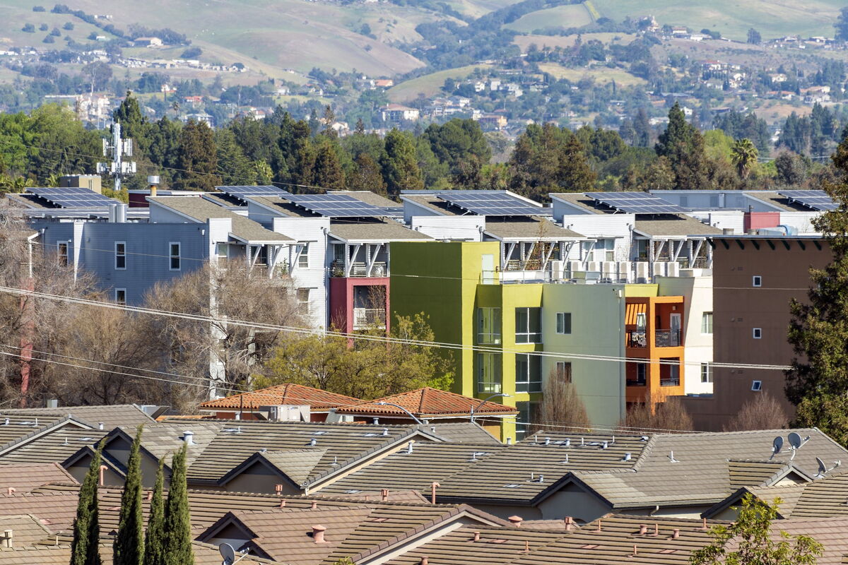 Streamlining Building Decarbonization for a Cleaner California | SPUR
